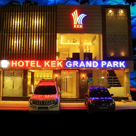 Hotel Kek Grand Park-3