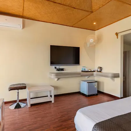 La Nicholas Lake View By Summit Hotels-2