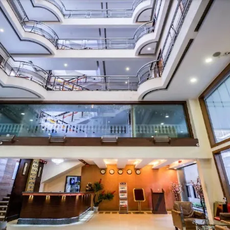 Golden Metro Hotel-2