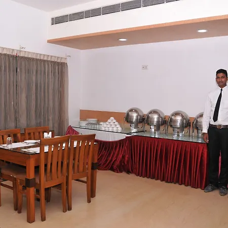 Meenal Hotel-3