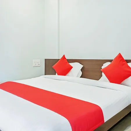 Oyo 33396 Hotel Kartik-3