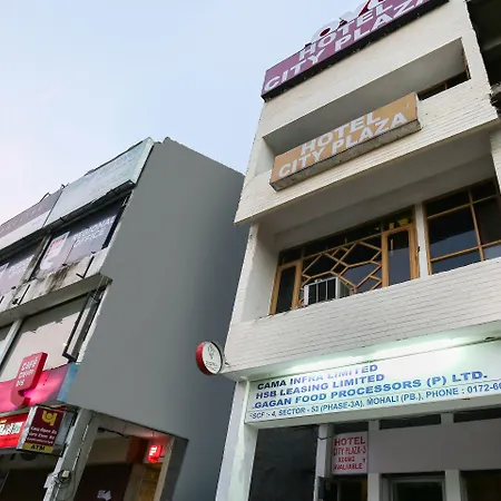 Oyo 4601 City Plaza-3