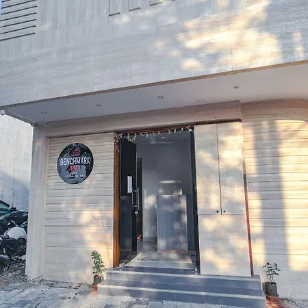 Fabhotel Benchmark-2