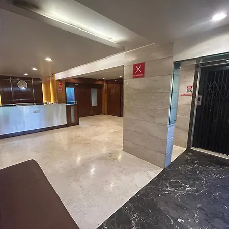 Hotel Lucky Near Nesco-2