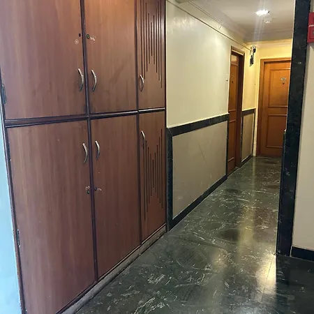 Hotel Lucky Near Nesco-3