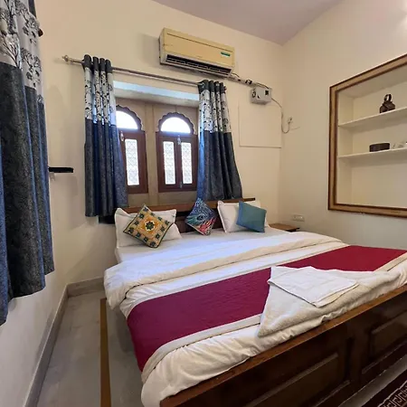 Golden Villa-3