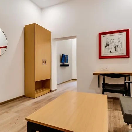 Townhouse Gandhi Hall-2