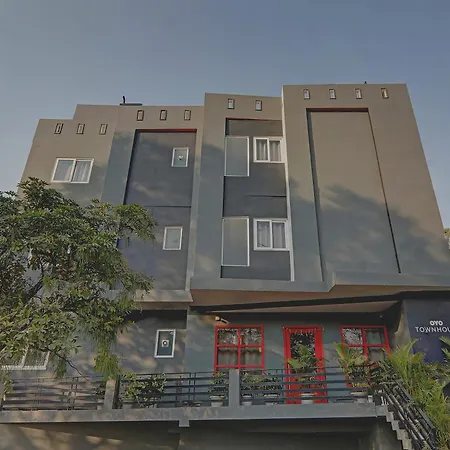Townhouse 139 Ashiyana Smriti Upvan Near Emerald Mall Lucknow-2