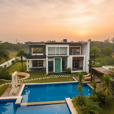 Stayvista La Paradise Luxurry 2Br Villa In Amritsar With Private Pool & Lawn-2