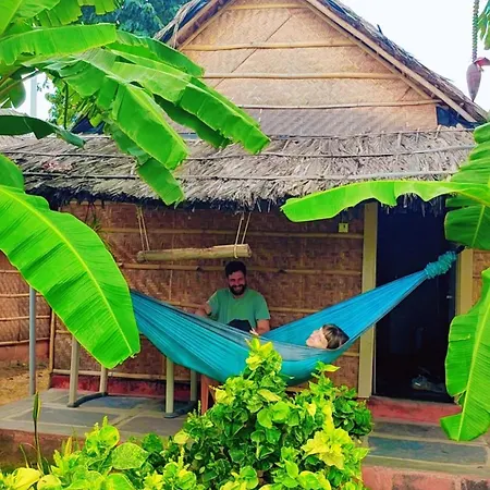 Om Shanti Om Home Stay & Cafe Hampi-2