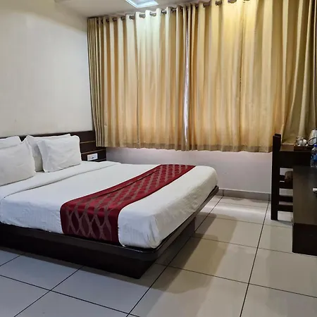 Hotel Radiant Kolhapur-2