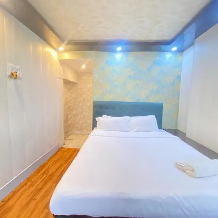Hotel Sita Wake Up To The Ganges In The Spiritual Heart Of Varanasi-3