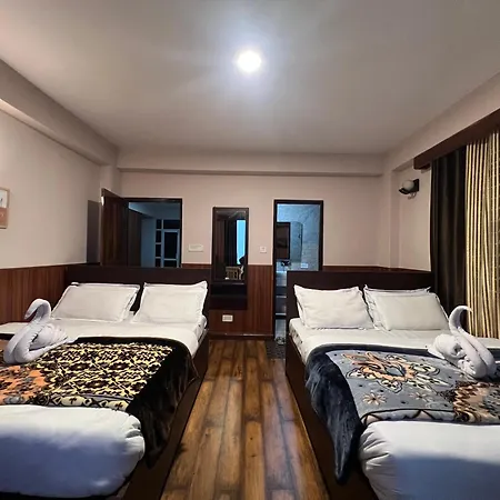 Darjeeling Heights - A Boutique Mountain View Homestay-3