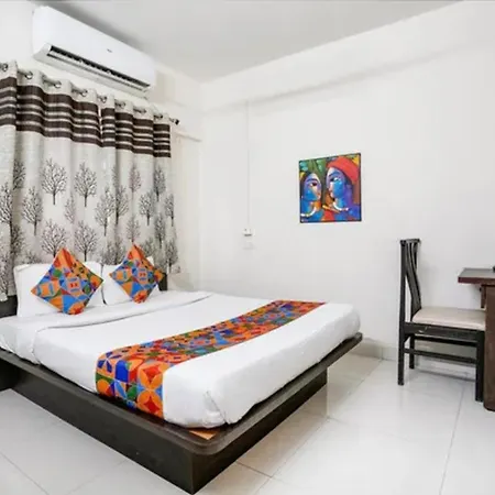Fabhotel Vardhan House II-3