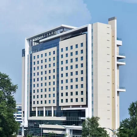 Courtyard By Marriott Kochi Infopark-3
