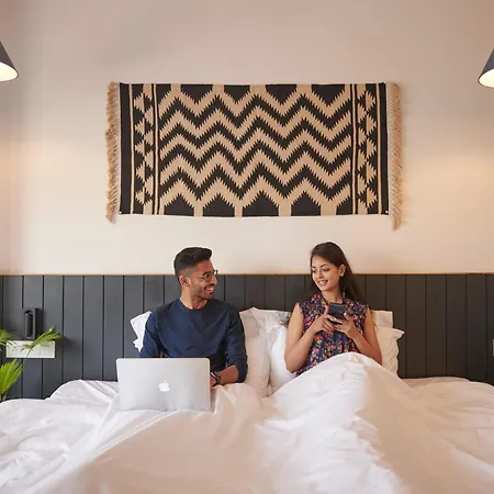 Poshtel Vns-2