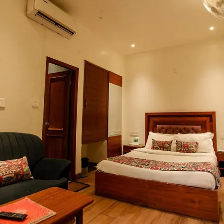 Jullundur Hotel & Restaurant-2