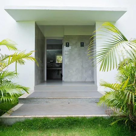 Shelter Beach Resort-2