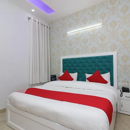 Hotel O The Grand Palace-3
