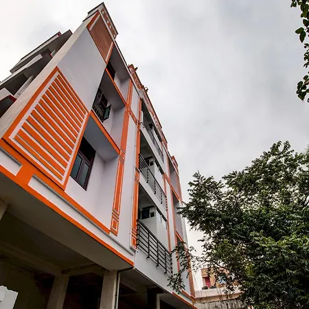 Super Hotel O Rajbanshi Nagar-2