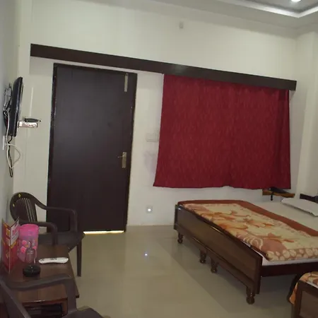 Hotel Ramnivas-3