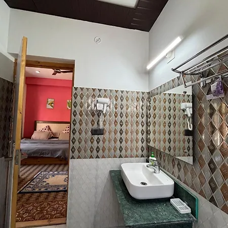 Hidden Leaf Homestay-2