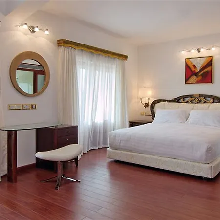 White Pearl Suites-3