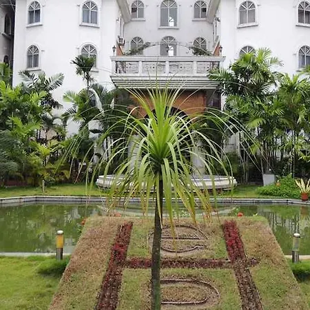 Hotel East Palace-2