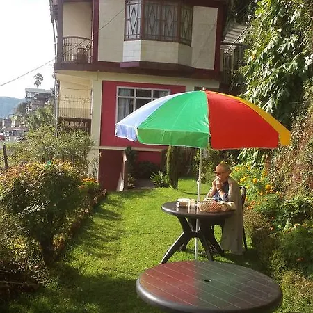 Classic Guesthouse-3