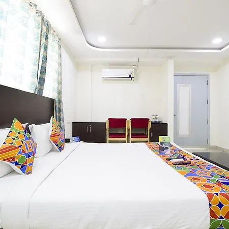 Fabhotel Siri Inn Madhapur - Fully Vaccinated Staff-3