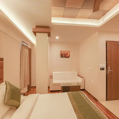 Treebo Goodland Residency - 500M From Railway Station-3