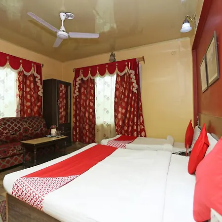 Oyo 4529 Hotel Star Of Kashmir-3