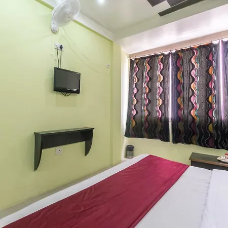 Oyo 3624 Eden Residency-3