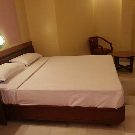 Hotel Ashray International, Sion - Near Bkc-2