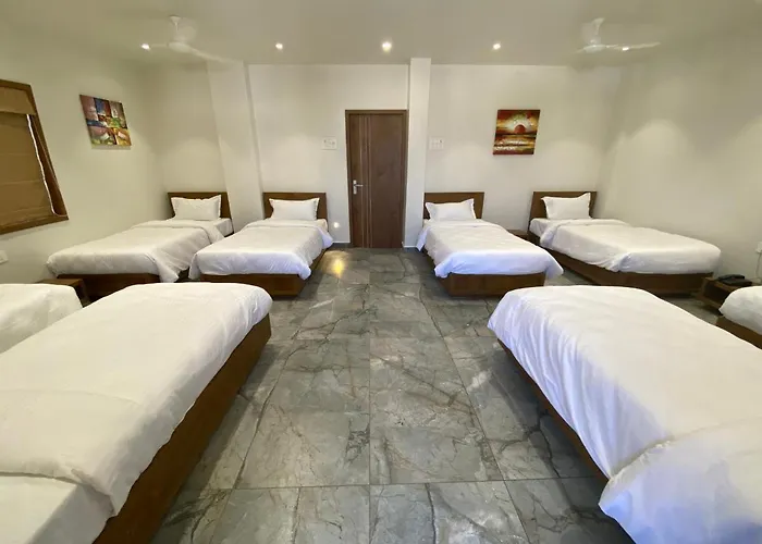 Hotel Damodar