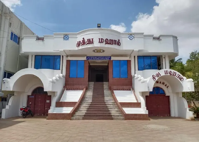 Hotel Dream World Boarding & Lodging
