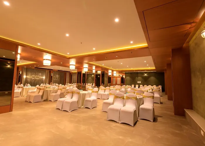 Lords Eco Inn Jamnagar - Apple Gate