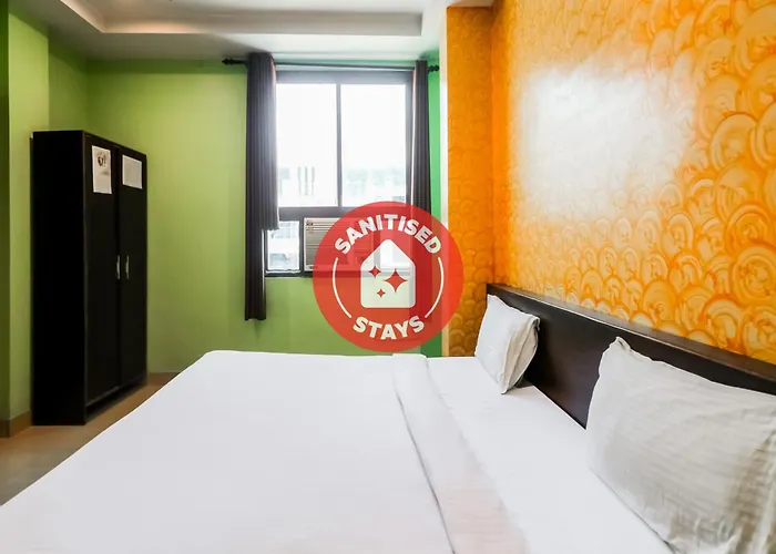 Fabhotel Dps International