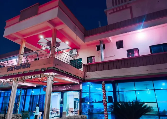 Hotel Nisarg Lodging And Restaurant