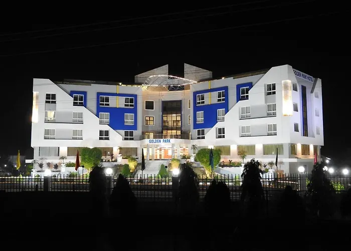 Golden Park Hotel & Resort