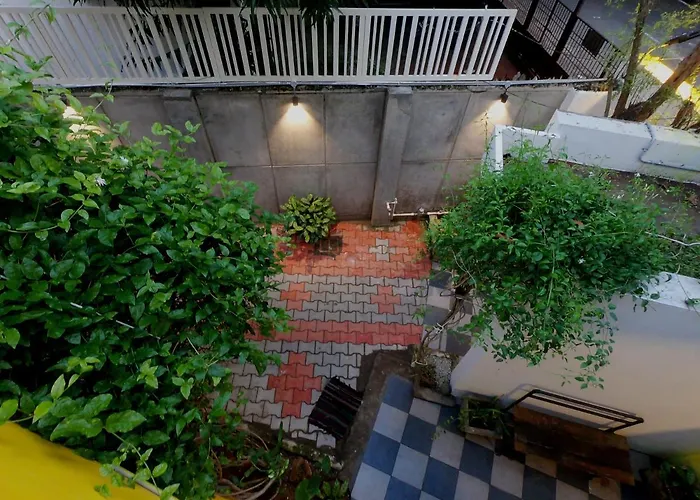 Le Sunshine Residency