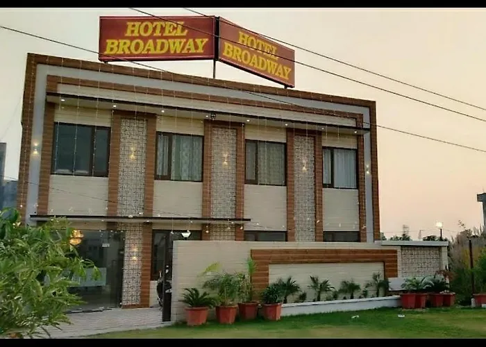Hotel Broadway Amritsar