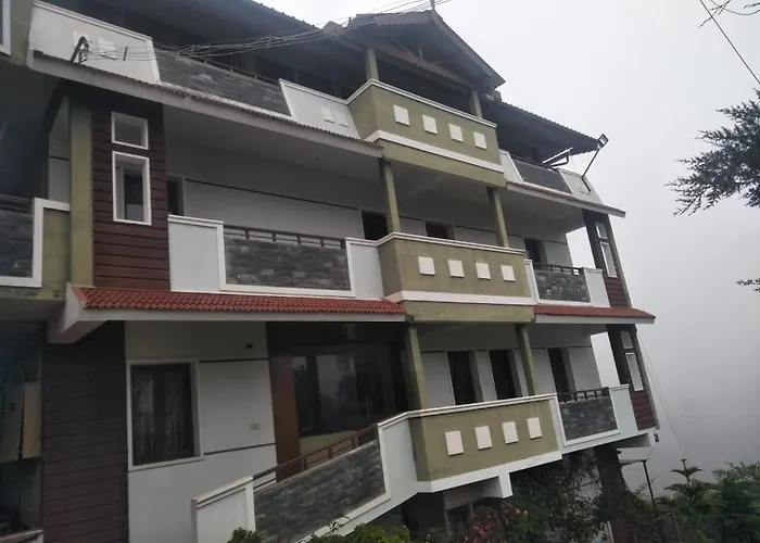 Ezhil Residency Hotel Kodaikanal