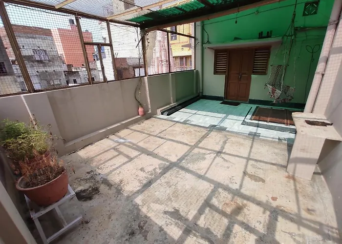 Heritage Homestay At Old City Near Holy Ganges