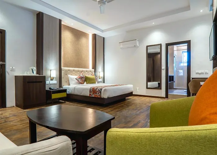 Hotel Le Roi Lake View Koti