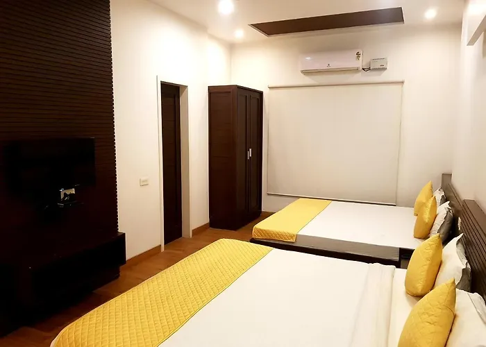 Hotel Vasudha Palace