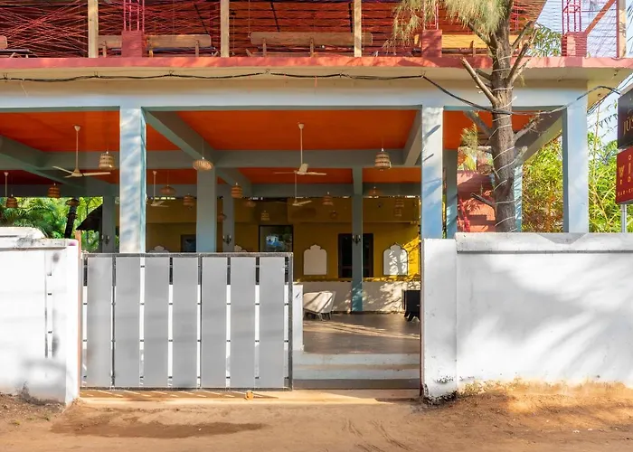 Justa Morjim Beach Resort Goa - 80 Steps From Morjim Beach