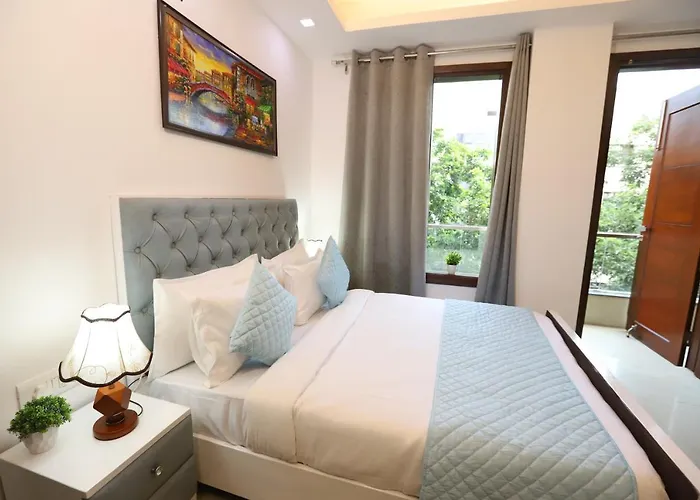 Hotel Nature View Green Park Metro Couple Friendly New Delhi