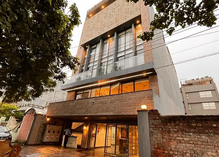 Ip Royal New Delhi By Qotel - A Luxury Hotel In Laxmi Nagar