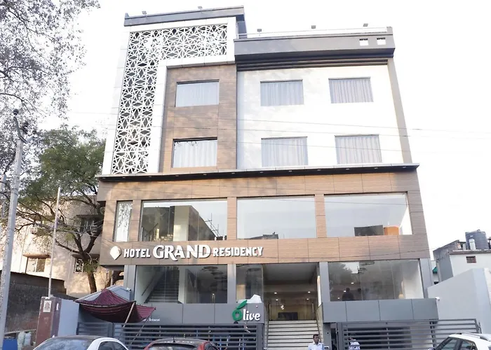 Hotel Grand Residency